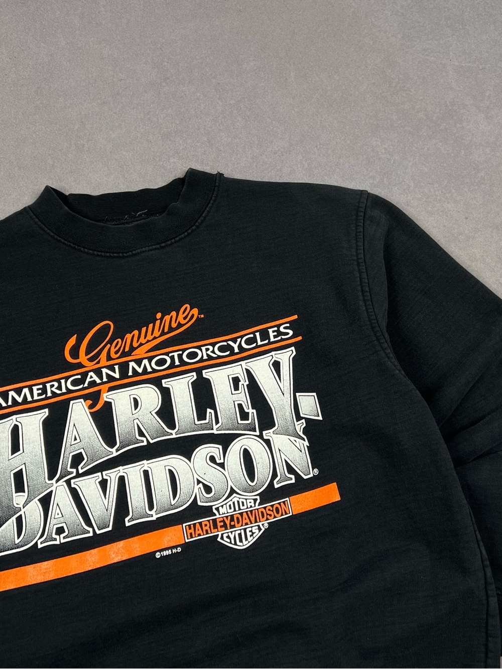 Vintage Harley-Davidson Black Crewneck Sweatshirt with Orange & White Logo - Picture 2 of 6